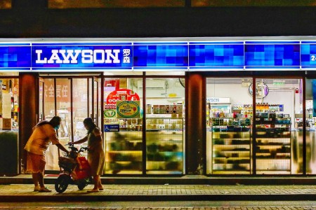 这届年轻人：在便利店找回生活