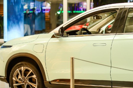 造车新势力：背负“杂牌车”之名 碰瓷保时捷劳斯莱斯