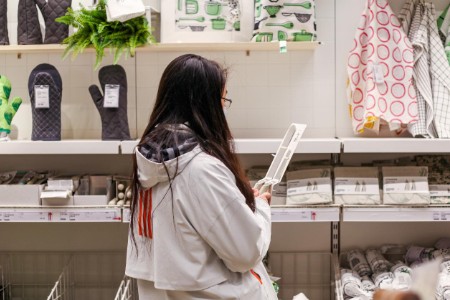 零售晚报：那些不摆烂的百货们 都干了啥？