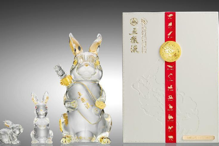 春节开启天猫式过年：拜年服搜索量增33倍 兔子毛衣热销