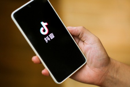 抖音超市正式开门迎客 名创优品CFO退休丨CEO自习室