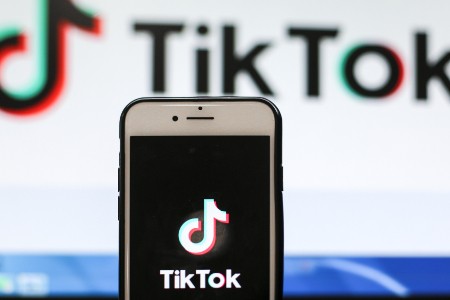 2022年TikTok洞察：全球小店陆续上线 直播电商元年开启