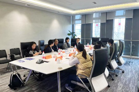 广州三元里街道办事处来访杭州全球跨境电商知识服务中心