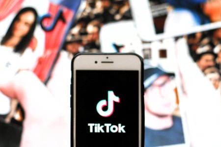 TikTok Shop英国站新政：不再支持商家从自有国内仓发货