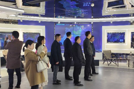 宣城市人大常委会一行来访杭州全球跨境电商知识服务中心