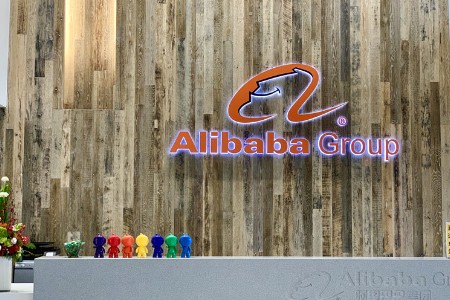 阿里拆分马云回国 快手将挤万亿俱乐部？丨一周电商大事
