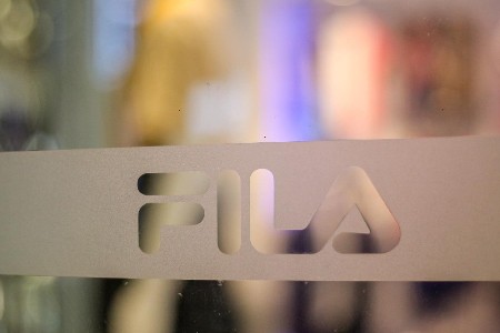 跨界合作迈凯伦 FILA强化专业运动属性