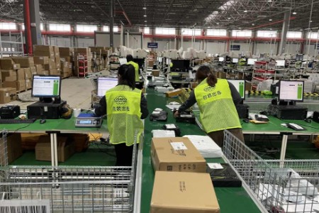 1个月连开五大跨境仓 菜鸟国际快递再提速