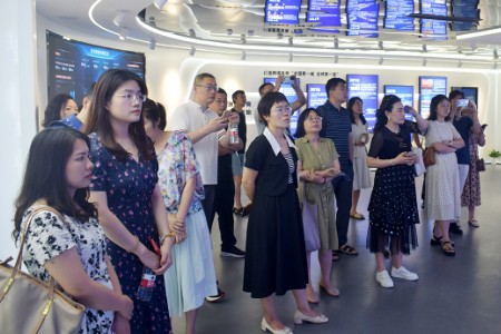 1+X跨境电商海外营销参训教师团队来访杭州知识服务中心