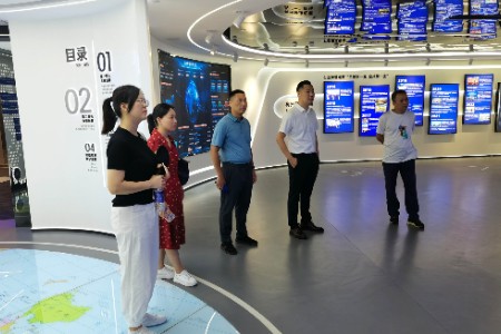 湘南学院教师代表来访杭州全球跨境电商知识服务中心