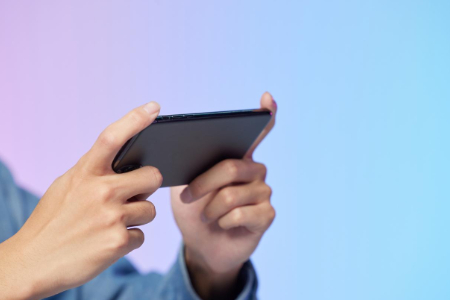 转转手机市场行情：华为Mate60Pro未售 二手市场普遍加价