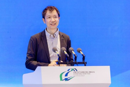 飞书CEO谢欣：企业工具如何应对汽车行业技术变革 ？