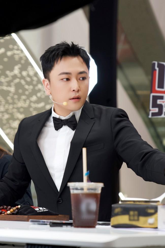 一个月3场直播破亿90后酒水带货王李宣卓如何炼成