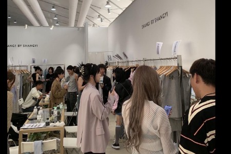 消费降级时代 为何这个轻奢独立设计师品牌却脱颖而出？