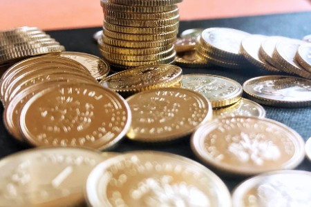 “投资人也对宏大叙事PTSD了”