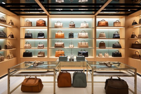 月入5千的年轻人 正用“电子大牌”实现富贵梦