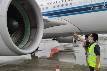 亮亮视野再获国际殊荣 案例入选《哈佛商业周刊2024年度科技趋势》