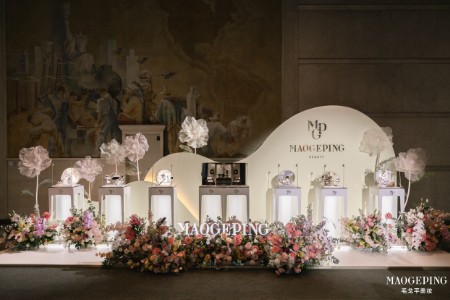 毛戈平美妆作为国货代表赴法交流