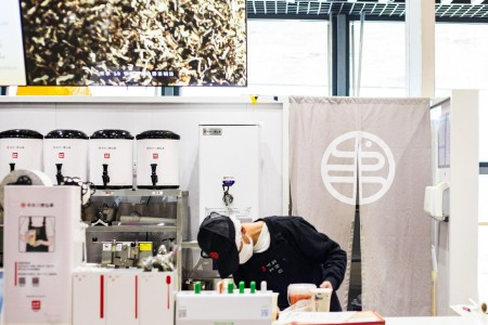 “读秒捡钱” 这个春节县城奶茶赚疯了