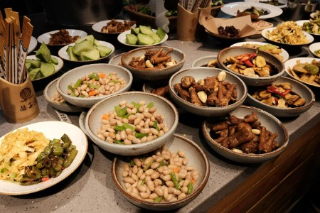餐饮圈盯上“平价套餐”