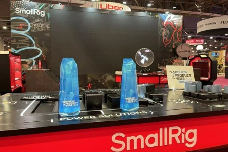 “快充”与“快拆”的双重革新：SmallRig斯莫格旗下2款产品获2024 NAB SHOW年度产品奖