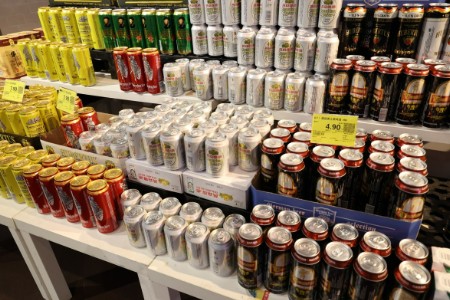 年销142亿、利润大涨83% 44年老字号成新“网红”