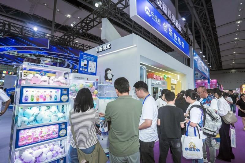 图片丨乐摇摇2024亚洲娱乐展会-创新设备体验区创新设备体验区