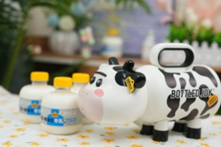 认养一头牛*吨吨BOTTLEDJOY联合推出新品 冷藏A2β-酪蛋白牛乳