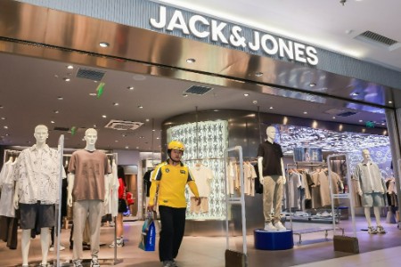 美团闪购与杰克琼斯、ONLY达成合作 全国200余城超1400家门店已上线