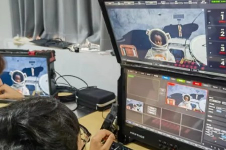 共创数字影视新范式 随幻科技AI+XR技术走进中国传媒大学