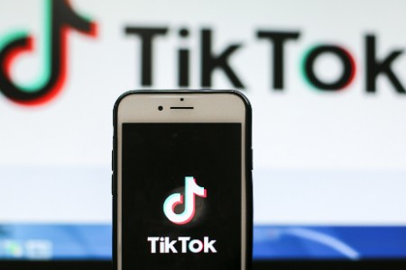 TikTok通知暂停在美提供服务 1月19日起免收小店卖家FBT仓储费