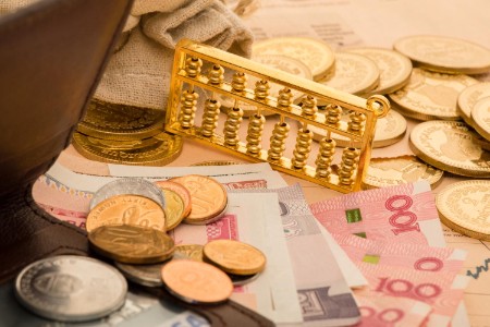 零售晚报：东阿阿胶2024年净利润约为15.57亿元，较去年同期上涨35.29%