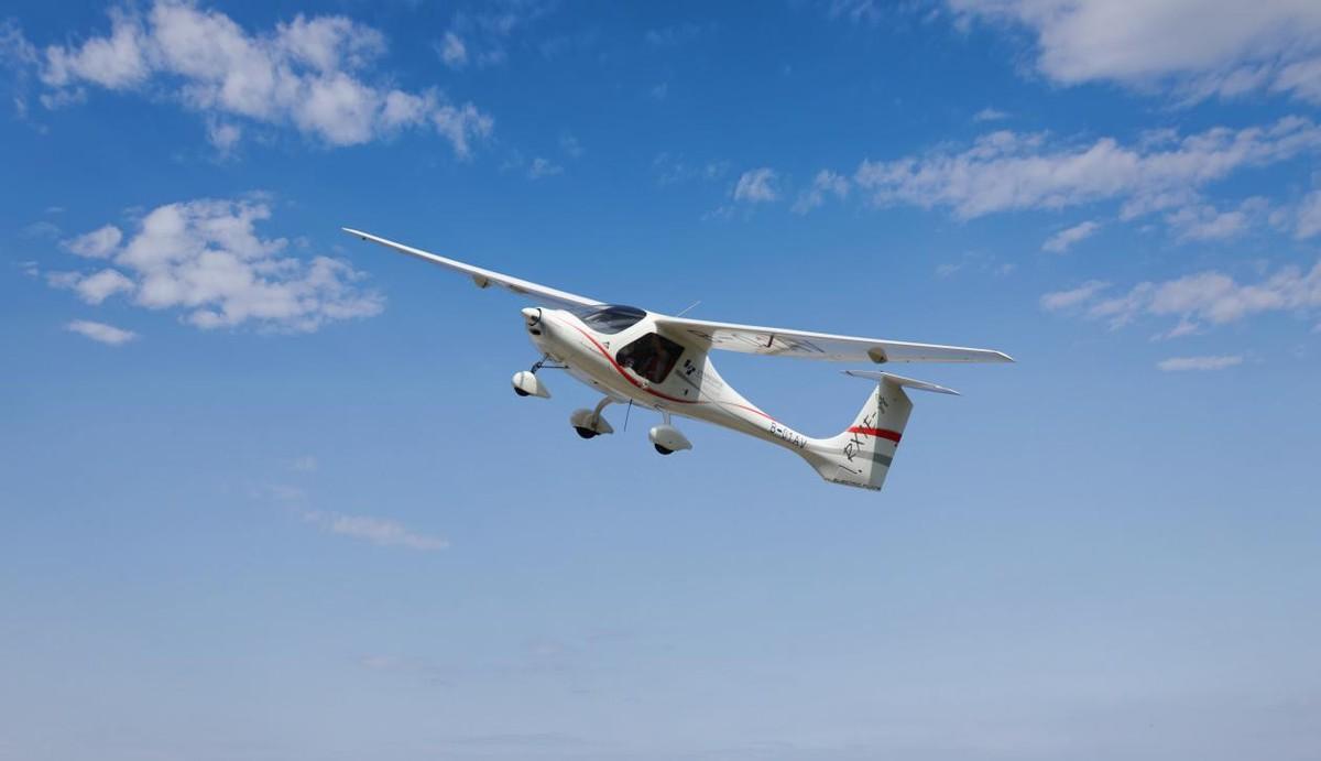 零重力飞机工业开启中国新能源固定翼飞机批量交付元年