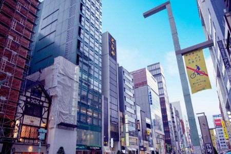 逆势狂开“千平大店”：坪效与品牌如何兼得？