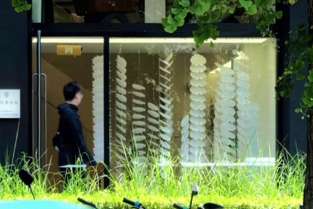 在生机盎然的三里屯谈论“死亡”是一种什么体验？| 门店复兴