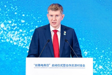 俄罗斯经济发展部部长：俄罗斯平台经济法明年10月生效 为电商平台制定了可预期的规则