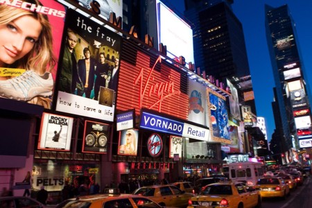 未来智能一年三轮融资：蚂蚁集团领投 中国AI耳机正在征服世界