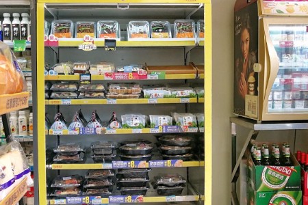《2025中国城市便利店发展指数》启示:便利店破局“天险时刻”的三种生存力