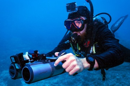 朗非创新荣膺EBRUN全球好物Silver Award 2025，LEFEET P1系列引领水下移动新趋势