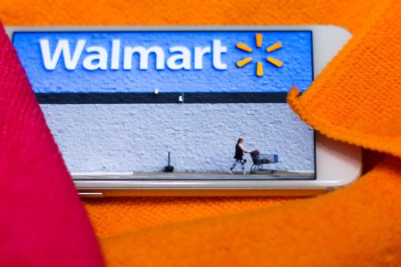 被亚马逊超越  沃尔玛如今还是传统零售巨头吗？