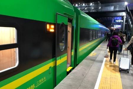 美团旅行：清明假期省外游占比超六成 95后为出行主力