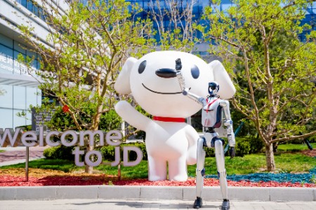 共筑AI终端新生态 京东与荣耀明确未来三年全渠道1000亿销售目标