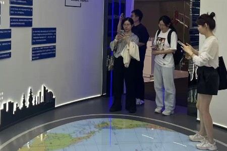 杭州国际传播中心来访全球跨境电商知识服务中心