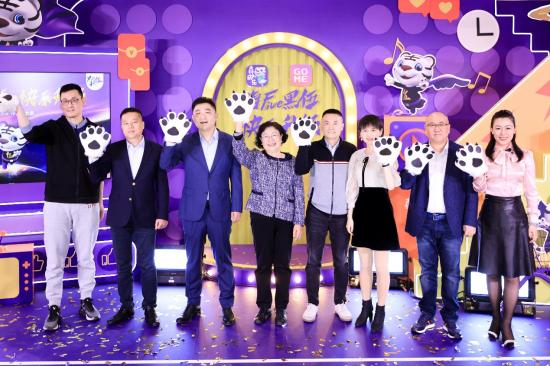 “嗨Five 黑伍•快乐升级”发布会召开 国美娱乐化零售再升温 “嗨Five 黑伍•快乐升级”发布会召开 国美娱乐化零售再升温